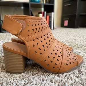 NWOT 3” open toe heels